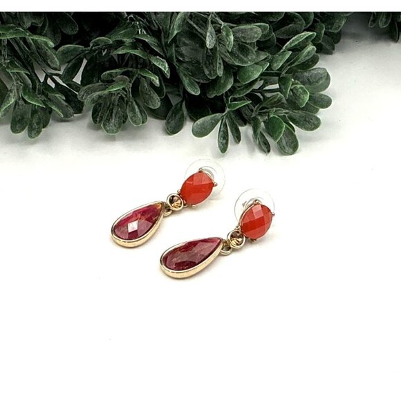 Vintage Red and Pink Teardrop Dangle Earrings With Gold Accents - Picture 3 of 5